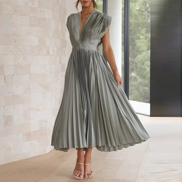 Vela - Maxikleid mit V-Ausschnitt und Falten