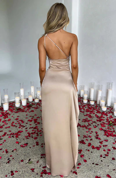 DIANA - Elegantes und Vielseitiges Kleid